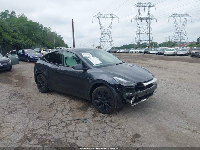 2024 Tesla Model Y Long Range Dual Motor All-wheel Drive მანქანა იყიდება აუქციონზე, vin: 7SAYGDEE0RA321089, აუქციონის ნომერი: 45895555