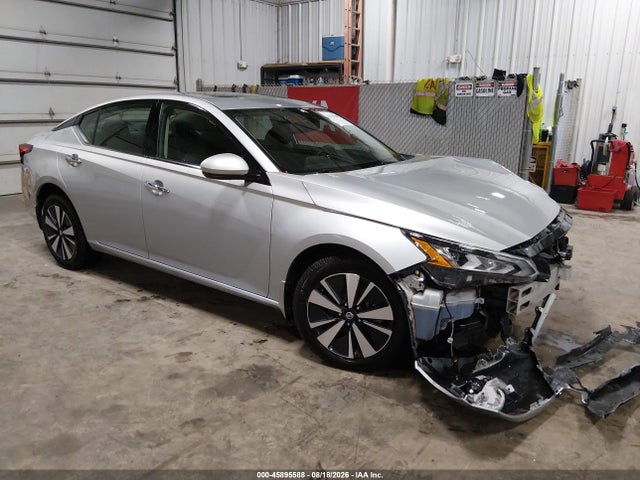Auction sale of the 2020 Nissan Altima Sv Intelligent Awd, vin: 1N4BL4DW4LC185412, lot number: 45895588