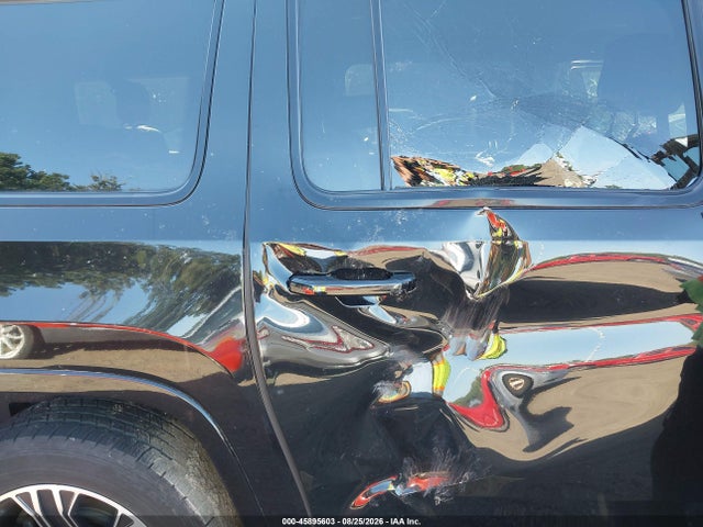Продажа на аукционе авто 2023 Jeep Wagoneer L Series Ii 4x4, vin: 1C4SJSBP3PS529940, номер лота: 45895603