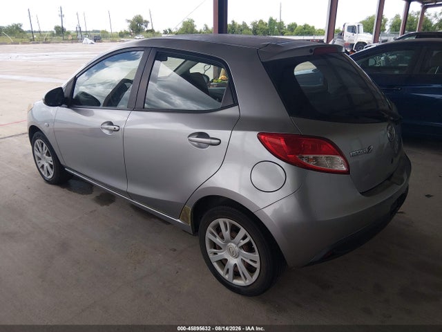 45895632 :رقم المزاد ، JM1DE1HY9B0128954 vin ، 2011 Mazda Mazda2 Sport مزاد بيع