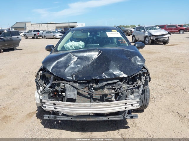 45895661 :رقم المزاد ، 5YFEPMAE3MP258768 vin ، 2021 Toyota Corolla Le مزاد بيع