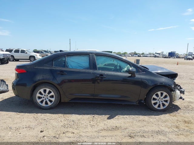 45895661 :رقم المزاد ، 5YFEPMAE3MP258768 vin ، 2021 Toyota Corolla Le مزاد بيع