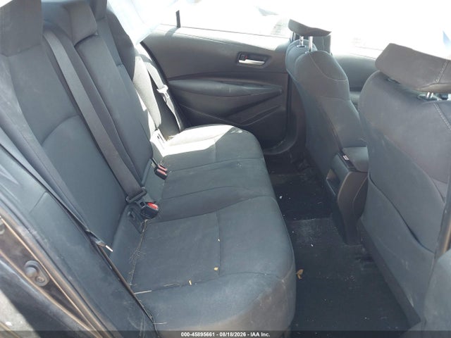 45895661 :رقم المزاد ، 5YFEPMAE3MP258768 vin ، 2021 Toyota Corolla Le مزاد بيع