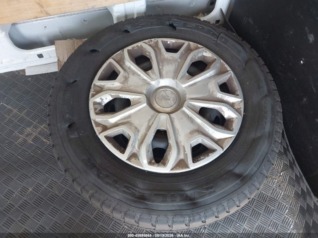 45895664 :رقم المزاد ، 1FTBR1Y85RKA33303 vin ، 2024 Ford Transit-250 مزاد بيع