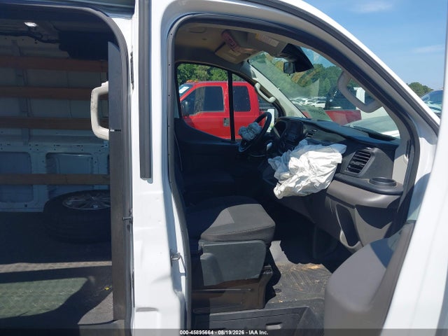 45895664 :رقم المزاد ، 1FTBR1Y85RKA33303 vin ، 2024 Ford Transit-250 مزاد بيع