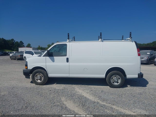 1GCWGAFP2L1176028 Chevrolet Express Cargo Rwd 2500 Regular Wheelbase Wt