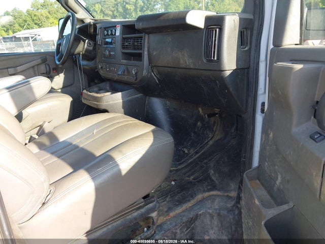Chevrolet Express Cargo Rwd 2500 Regular Wheelbase Wt 2020 1GCWGAFP2L1176028 Image 5