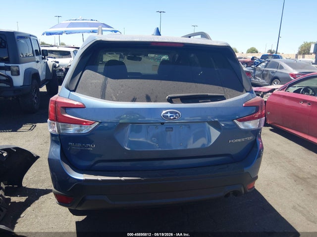 JF2SKAGC1KH595665 Subaru Forester Premium