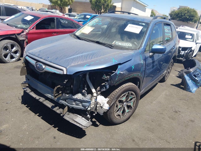 JF2SKAGC1KH595665 Subaru Forester Premium