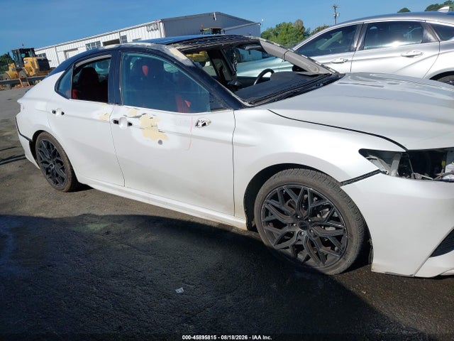 45895815 :رقم المزاد ، 4T1B61HK6KU201945 vin ، 2019 Toyota Camry Xse مزاد بيع