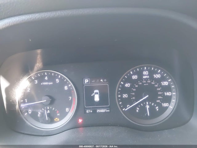 2016 Hyundai Tucson Se მანქანა იყიდება აუქციონზე, vin: KM8J33A43GU121747, აუქციონის ნომერი: 45895827