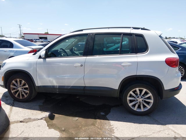 WVGAV7AX2FW607058 Volkswagen TIGUAN SE
