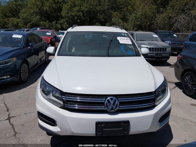 WVGAV7AX2FW607058 Volkswagen TIGUAN SE