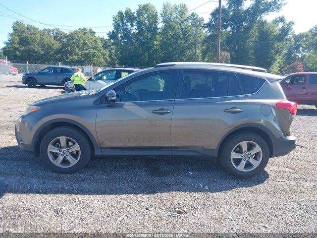 2015 Toyota Rav4 Xle მანქანა იყიდება აუქციონზე, vin: JTMWFREV2FD050739, აუქციონის ნომერი: 45895918