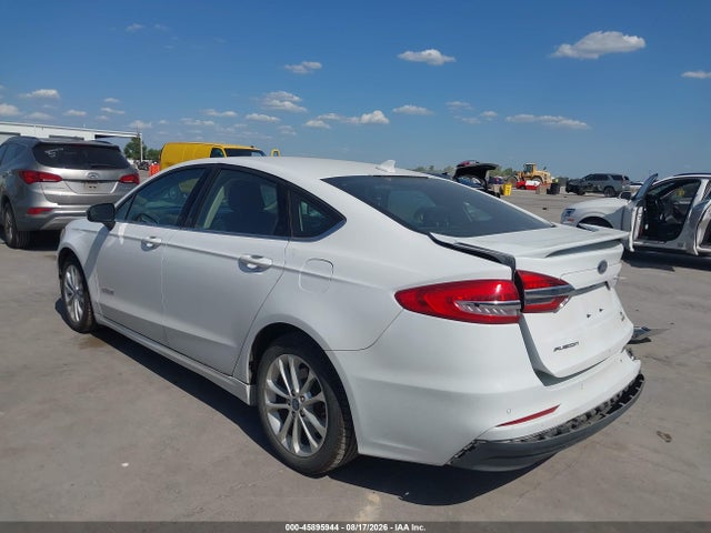 2019 Ford Fusion Hybrid Se მანქანა იყიდება აუქციონზე, vin: 3FA6P0LU2KR139964, აუქციონის ნომერი: 45895944