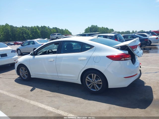 2018 Hyundai Elantra Sel მანქანა იყიდება აუქციონზე, vin: 5NPD84LFXJH367798, აუქციონის ნომერი: 45895970