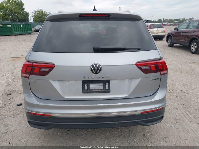 45896037 :رقم المزاد ، 3VV2B7AX1NM061810 vin ، 2022 Volkswagen Tiguan 2.0t Se مزاد بيع