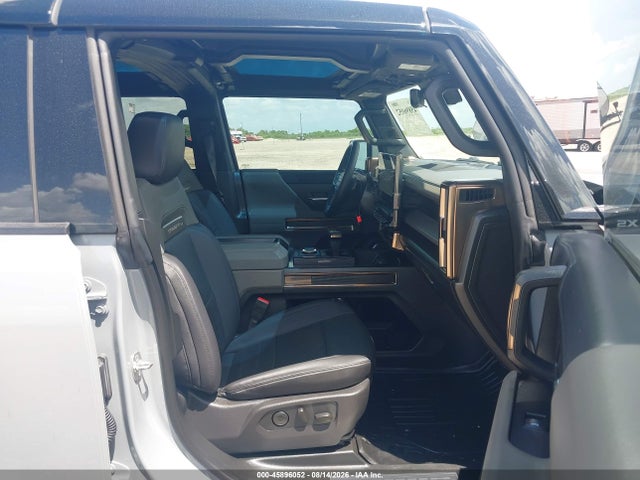 2024 Gmc Hummer Ev Pickup E4wd 2x მანქანა იყიდება აუქციონზე, vin: 1GT10BDD6RU111638, აუქციონის ნომერი: 45896052