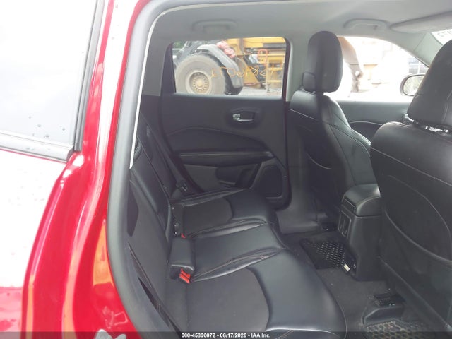 45896072 :رقم المزاد ، 3C4NJDBB6JT150143 vin ، 2018 Jeep Compass Latitude 4x4 مزاد بيع