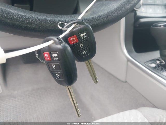 Продаж на аукціоні авто 2016 Toyota Camry Le, vin: 4T4BF1FK3GR581164, номер лоту: 45896125