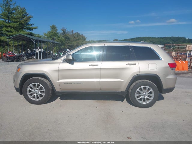 Продаж на аукціоні авто 2015 Jeep Grand Cherokee Laredo, vin: 1C4RJFAG5FC913461, номер лоту: 45896137