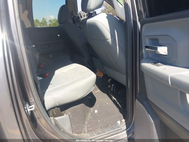45896176 :رقم المزاد ، 1C6RR6GTXFS761591 vin ، 2015 Ram 1500 Slt مزاد بيع