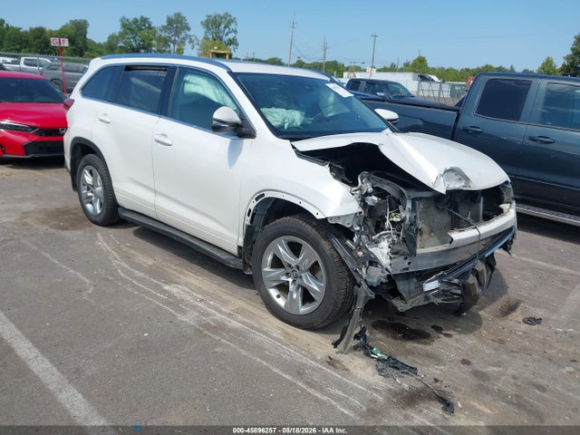 2018 Toyota Highlander Limited მანქანა იყიდება აუქციონზე, vin: 5TDYZRFH3JS250213, აუქციონის ნომერი: 45896257