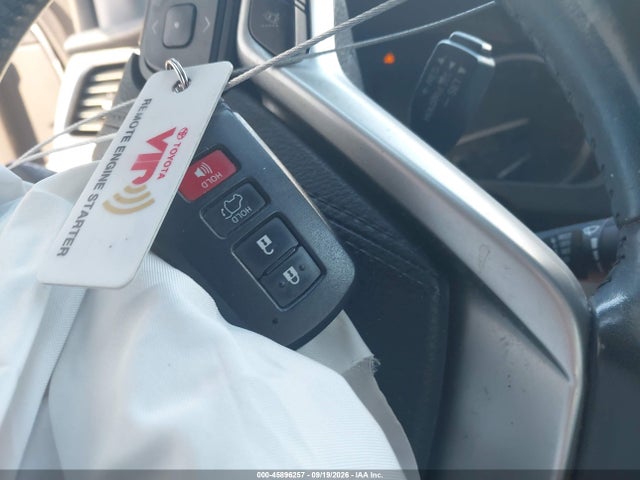 2018 Toyota Highlander Limited მანქანა იყიდება აუქციონზე, vin: 5TDYZRFH3JS250213, აუქციონის ნომერი: 45896257