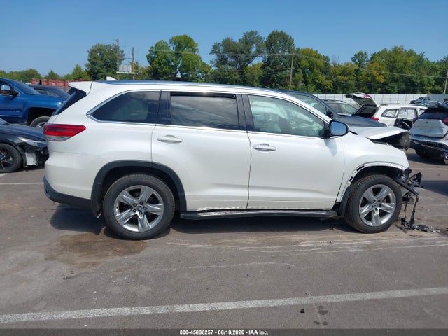 2018 Toyota Highlander Limited მანქანა იყიდება აუქციონზე, vin: 5TDYZRFH3JS250213, აუქციონის ნომერი: 45896257
