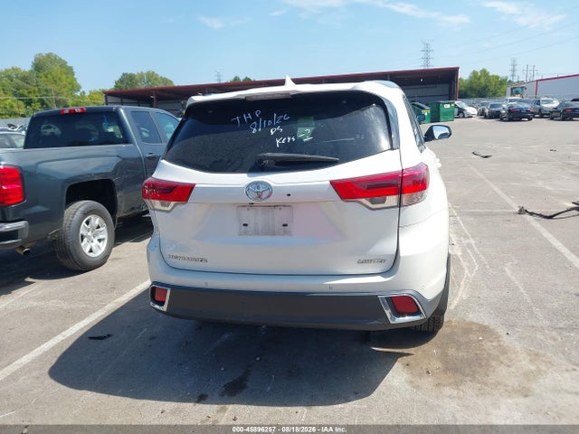 2018 Toyota Highlander Limited მანქანა იყიდება აუქციონზე, vin: 5TDYZRFH3JS250213, აუქციონის ნომერი: 45896257