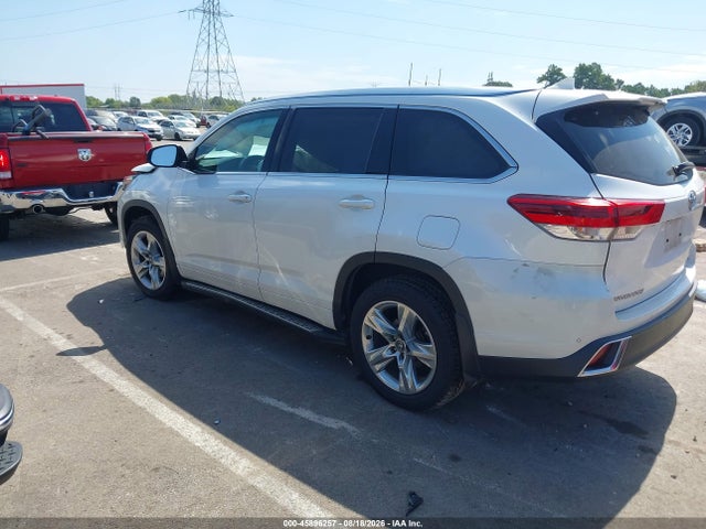 2018 Toyota Highlander Limited მანქანა იყიდება აუქციონზე, vin: 5TDYZRFH3JS250213, აუქციონის ნომერი: 45896257