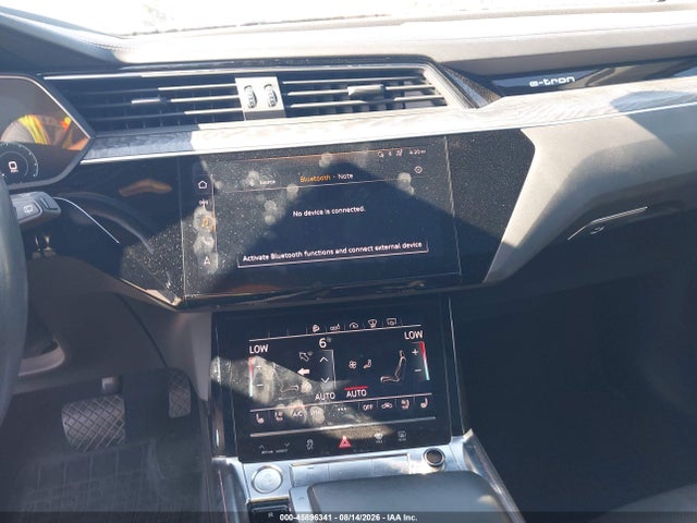 Aukcja sprzedaży 2019 Audi E-tron Premium Plus, vin: WA1VAAGE1KB006529, numer aukcji: 45896341