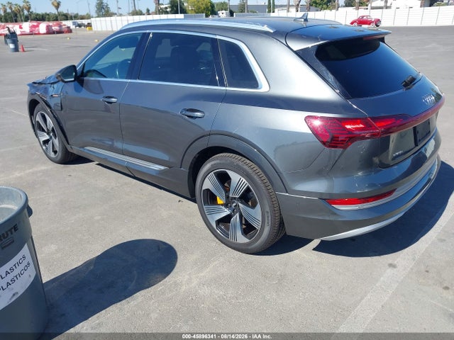 Aukcja sprzedaży 2019 Audi E-tron Premium Plus, vin: WA1VAAGE1KB006529, numer aukcji: 45896341