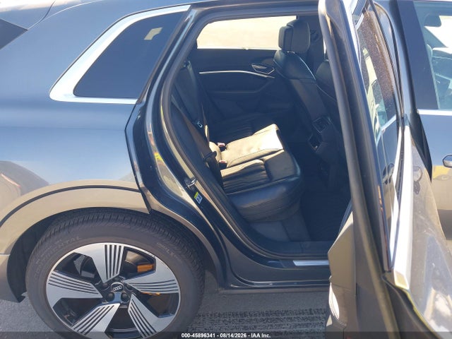 Aukcja sprzedaży 2019 Audi E-tron Premium Plus, vin: WA1VAAGE1KB006529, numer aukcji: 45896341