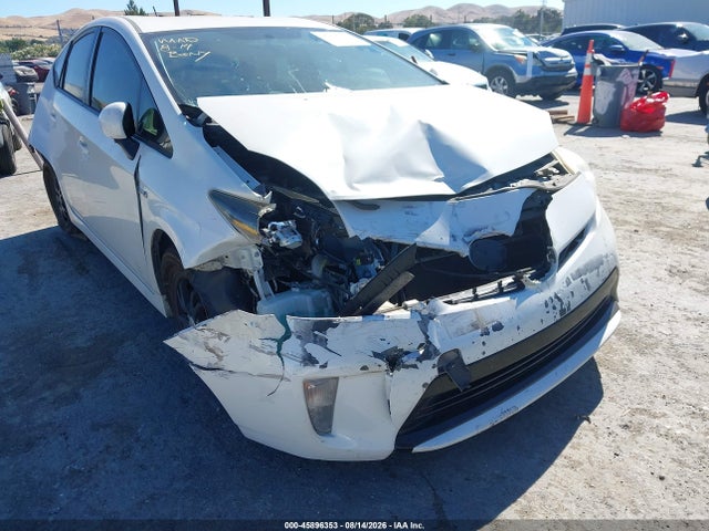 Toyota Prius Two 2015 JTDKN3DUXF0446867 Image 12