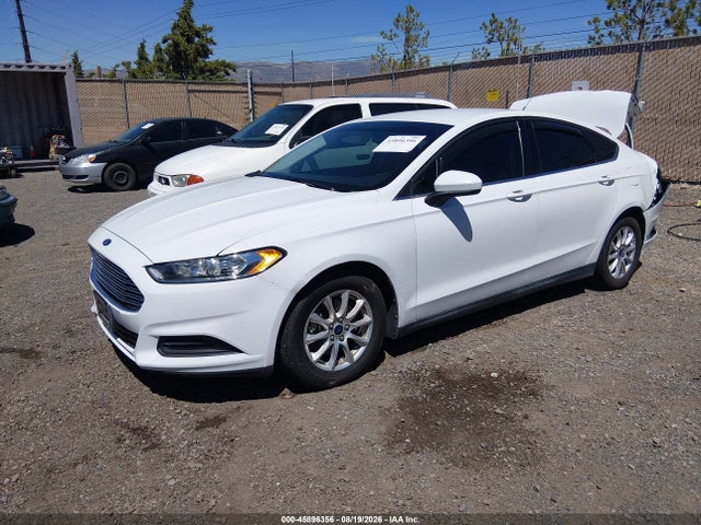 Ford FUSION S 2016 3FA6P0G70GR247043 Image 2