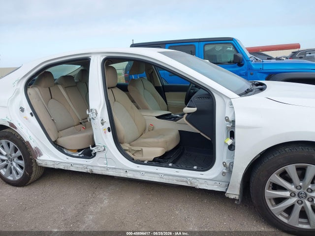 Aukcja sprzedaży 2018 Toyota Camry Le, vin: 4T1B11HK9JU055523, numer aukcji: 45896417