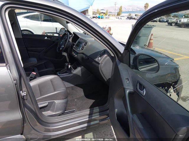 Aukcja sprzedaży 2016 Volkswagen Tiguan S, vin: WVGAV7AX6GW585017, numer aukcji: 45896429