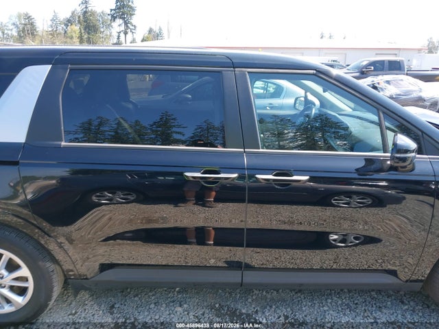 KNDNB4H35N6058857 KIA Carnival Mpv Lx Seat Package