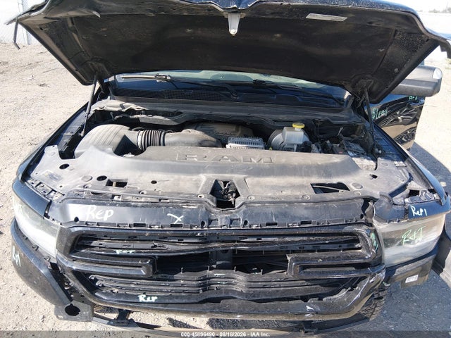 45896490 :رقم المزاد ، 1C6SRFRT2KN586230 vin ، 2019 Ram 1500 Laramie  4x4 6'4 Box مزاد بيع