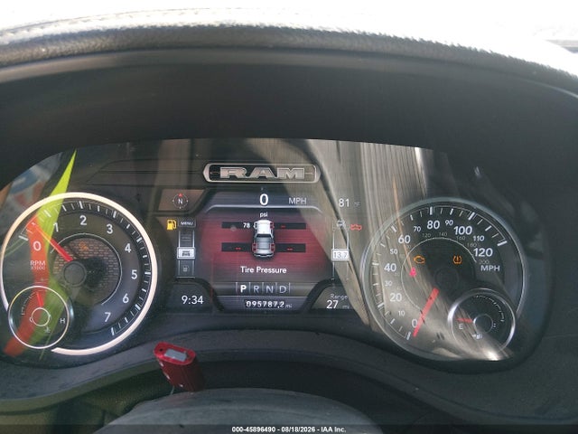45896490 :رقم المزاد ، 1C6SRFRT2KN586230 vin ، 2019 Ram 1500 Laramie  4x4 6'4 Box مزاد بيع