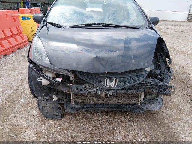 2013 Honda Fit მანქანა იყიდება აუქციონზე, vin: JHMGE8H38DC067235, აუქციონის ნომერი: 45896552