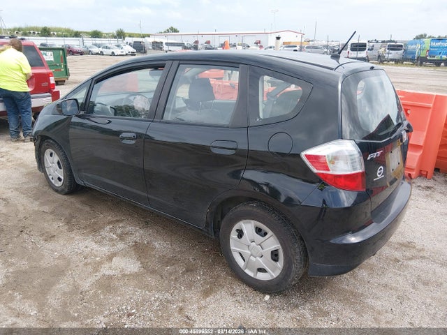 2013 Honda Fit მანქანა იყიდება აუქციონზე, vin: JHMGE8H38DC067235, აუქციონის ნომერი: 45896552