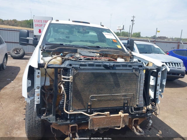 2016 Chevrolet Silverado 3500hd Chassis Wt მანქანა იყიდება აუქციონზე, vin: 1GB3KYC83GF249427, აუქციონის ნომერი: 45896600