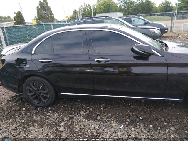 45896622 :رقم المزاد ، 55SWF4KB0HU219616 vin ، 2017 Mercedes-benz C 300 4matic مزاد بيع