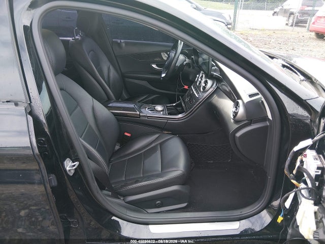 45896622 :رقم المزاد ، 55SWF4KB0HU219616 vin ، 2017 Mercedes-benz C 300 4matic مزاد بيع