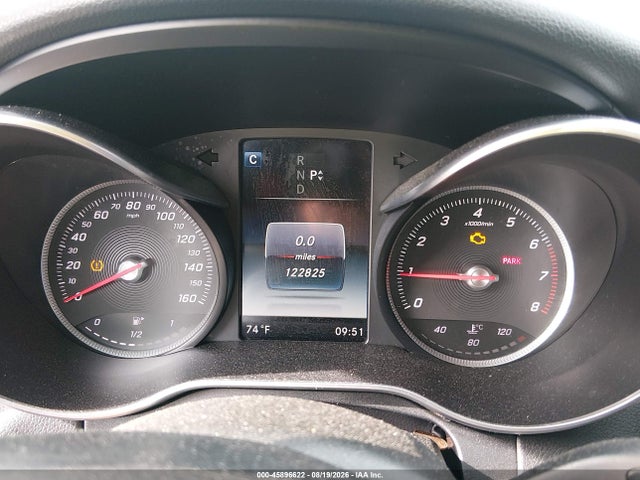 45896622 :رقم المزاد ، 55SWF4KB0HU219616 vin ، 2017 Mercedes-benz C 300 4matic مزاد بيع