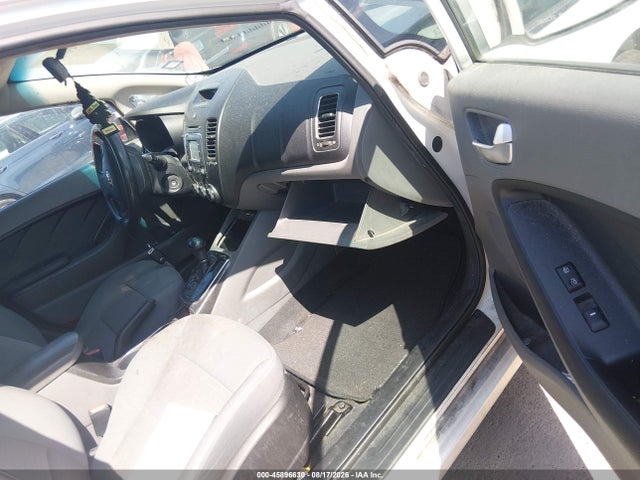 45896630 :رقم المزاد ، 3KPFL4A7XHE102266 vin ، 2017 Kia Forte Lx مزاد بيع