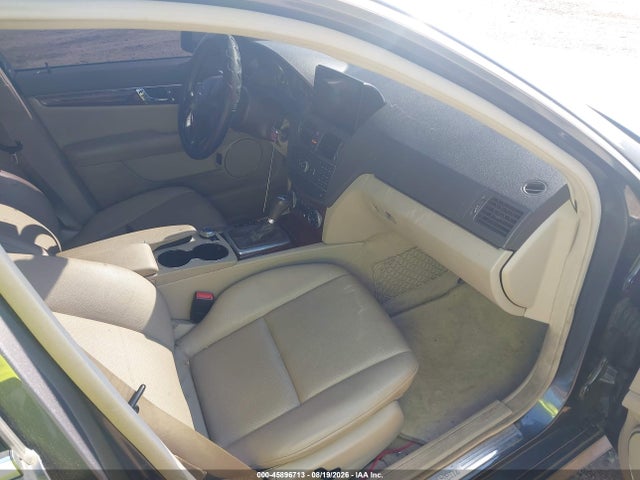 45896713 :رقم المزاد ، WDDGF8BBXAR130848 vin ، 2010 Mercedes-benz C 300 Sport 4matic مزاد بيع