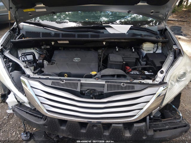 45896748 :رقم المزاد ، 5TDDK3DC4FS096769 vin ، 2015 Toyota Sienna Xle 7 Passenger مزاد بيع